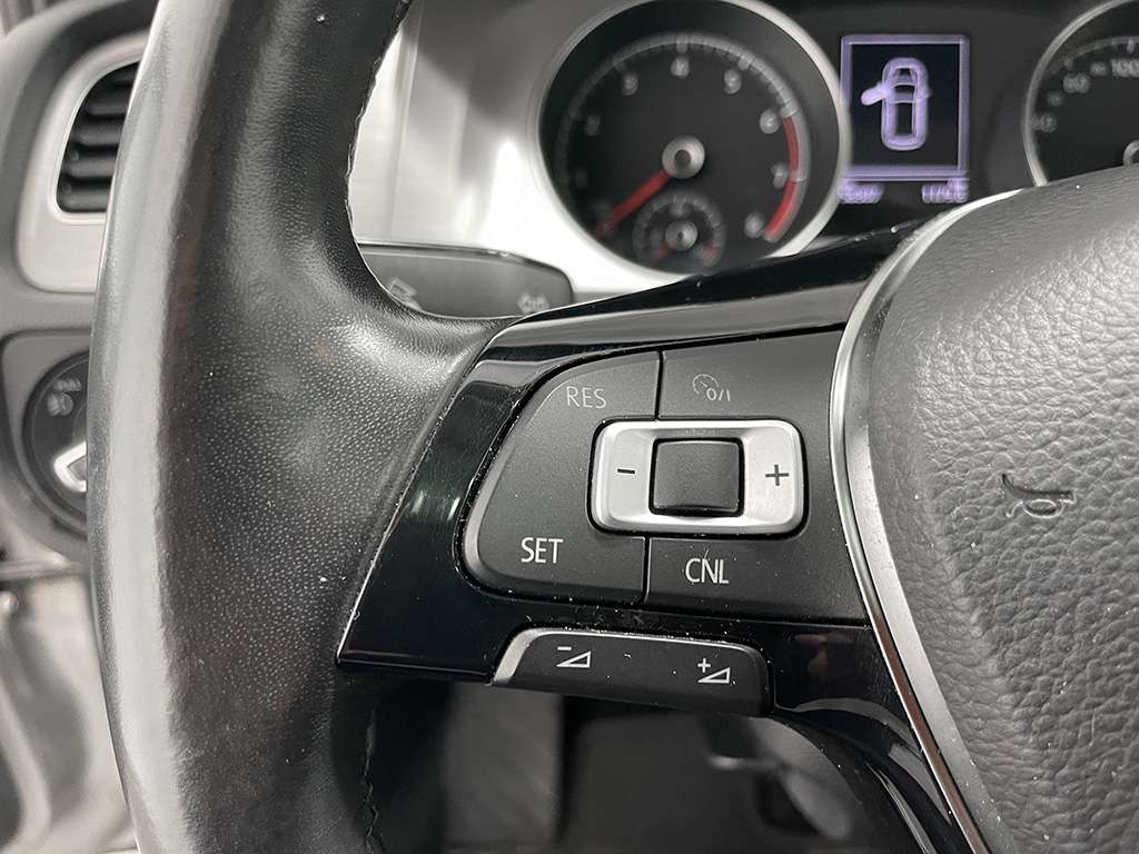 Volkswagen  GOLF COMFORTLINE - TOIT OUVRANT - INT. CUIR 2017