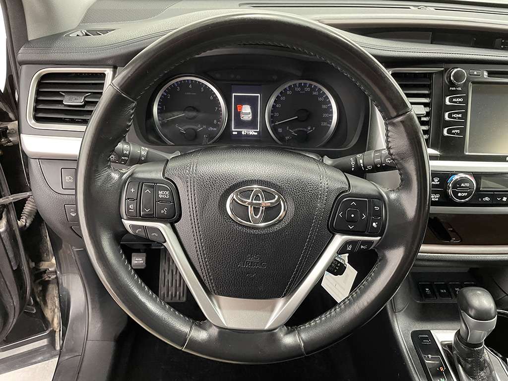 Toyota HIGHLANDER LE - AWD - SIÈGES CHAUFFANTS 2018