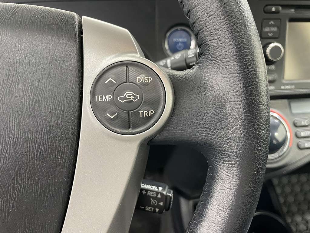 Toyota Prius C GR. TECHNOLOGIE - HYBRIDE - CUIR - TOIT OUVRANT 2014