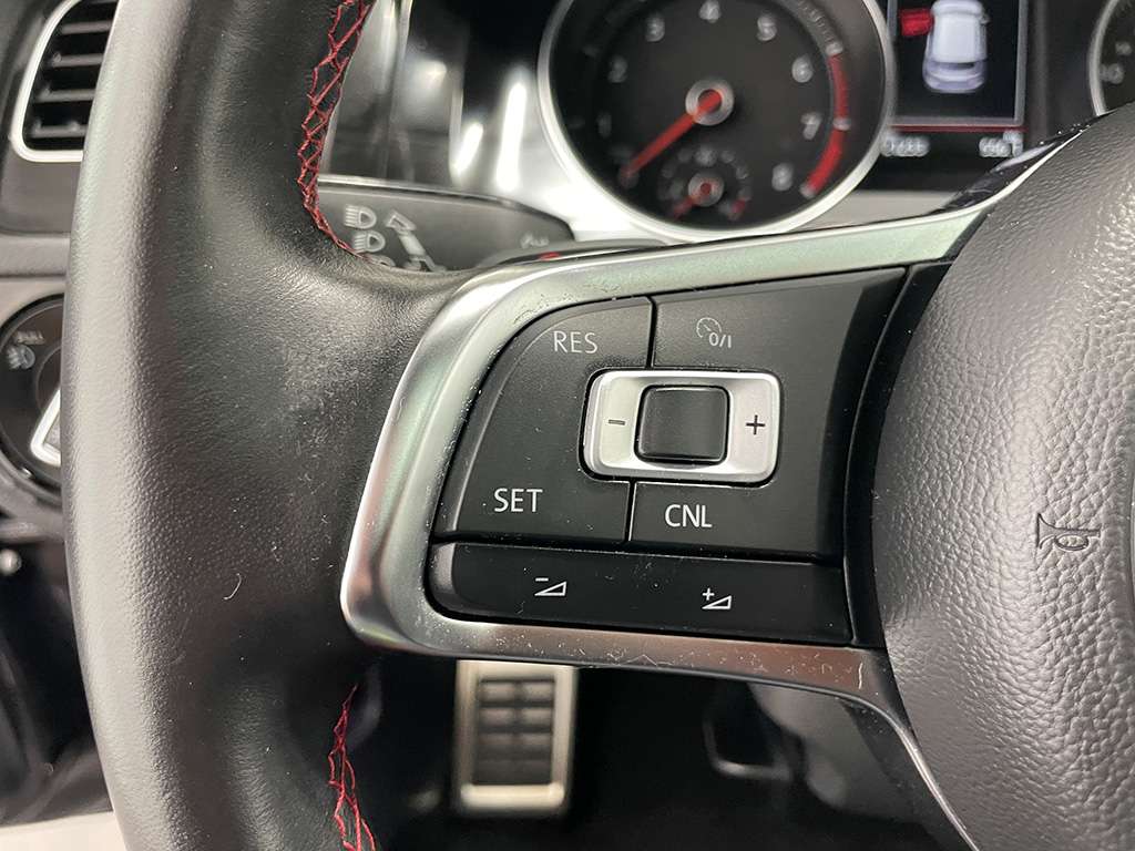 Volkswagen  GTI INT.CUIR - TOIT OUVRANT - SIEGES CHAUFFANTS 2018