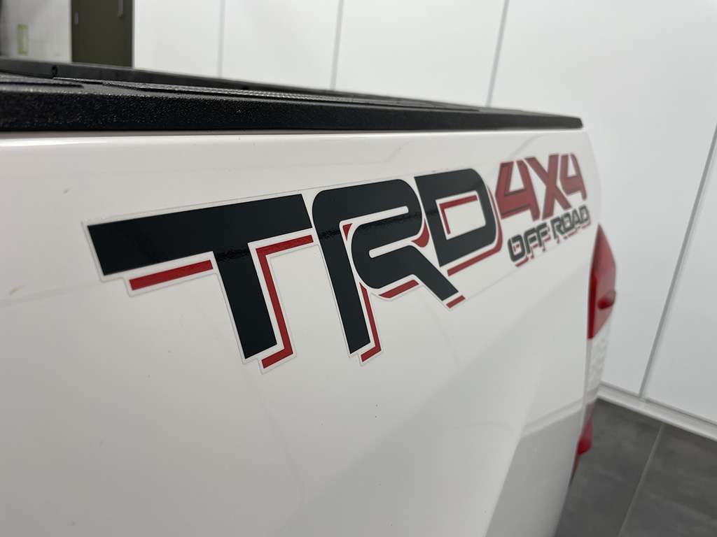 Toyota Tundra TRD OFF ROAD - 4X4 - CREWMAX - SIEGES CHAUFFANTS 2021