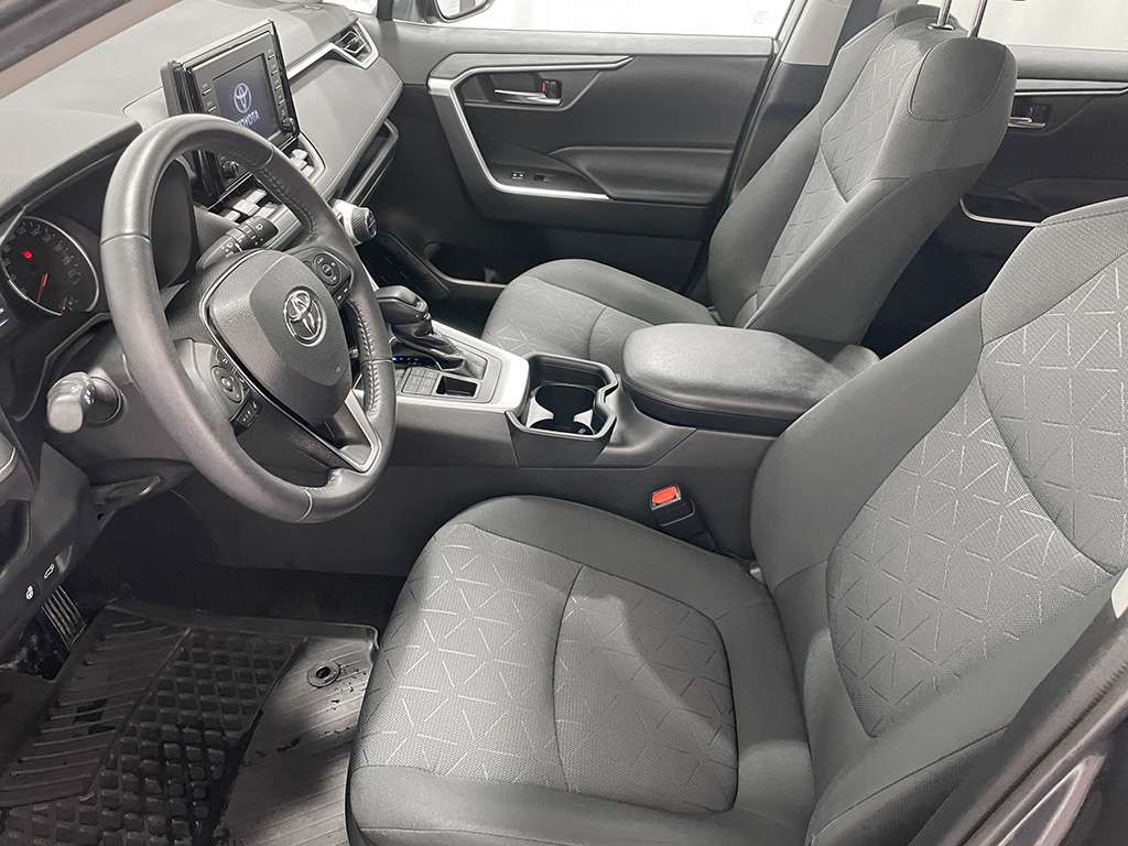 Toyota Rav4 XLE AWD - TOIT OUVRANT -SIEGES CHAUFFANTS 2020
