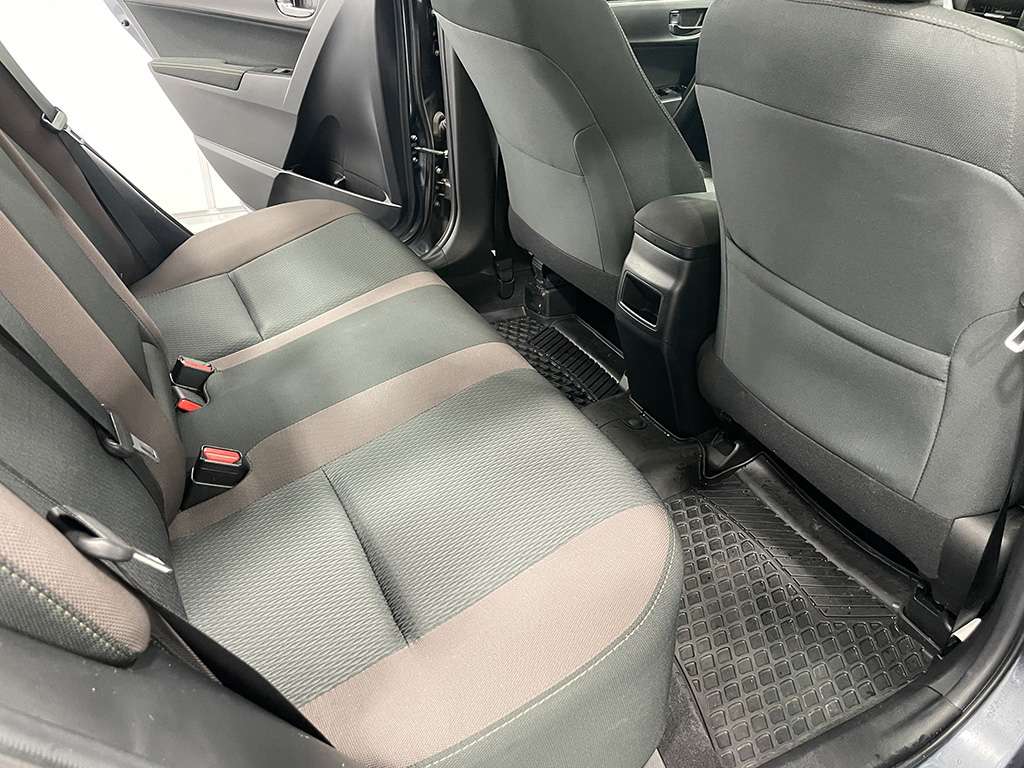 Toyota Corolla LE - SIEGES CHAUFFANTS- BAS KILOMETRAGE 2019