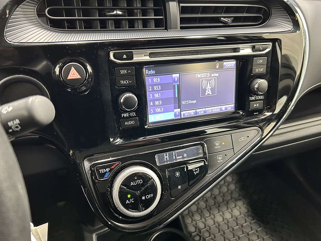Toyota Prius C C - REGULATEUR DE VITESSE - BLUETOOTH 2018