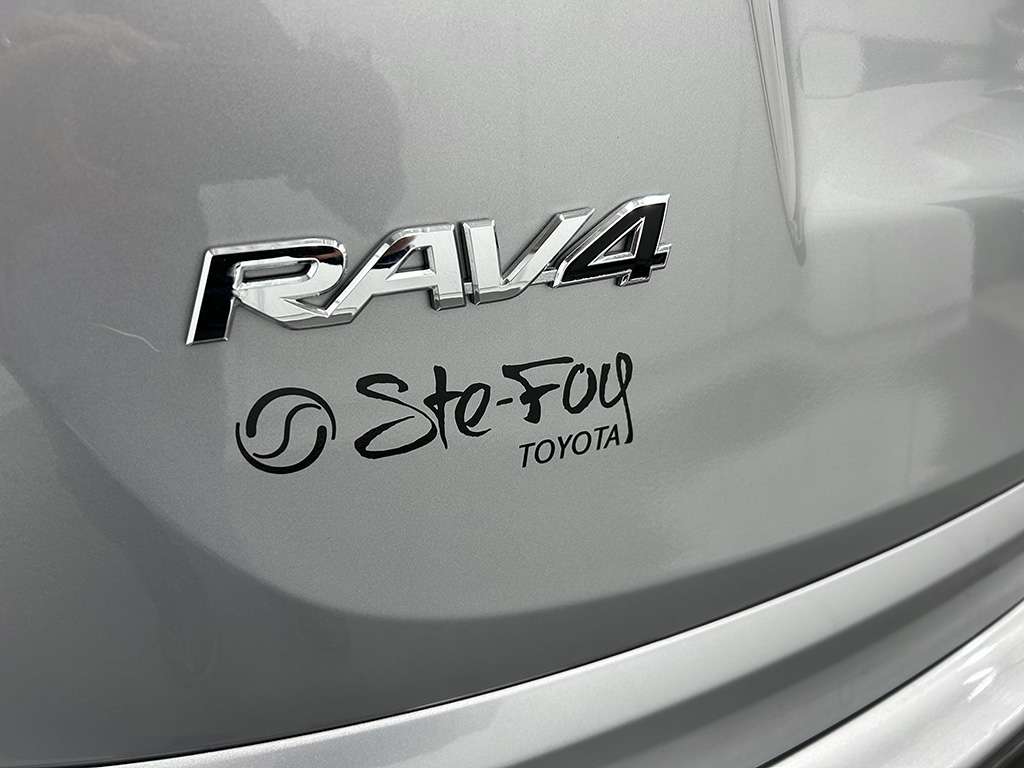 Toyota Rav4 LE + HYBRIDE AWD -SIEGES CHAUFFANTS - BLUETOOTH 2018