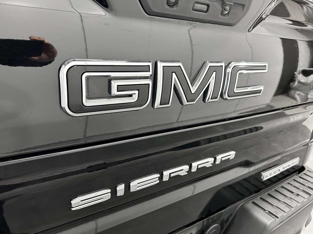 GMC  Sierra X31 HORS ROUTE ELEVATION - DIESEL - SIRUS XM 2021