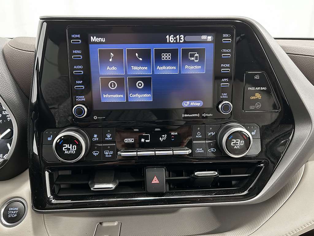 Toyota Highlander XLE AWD - INT. CUIR -  TOIT OUVRANT - SIRIUS XM 2021