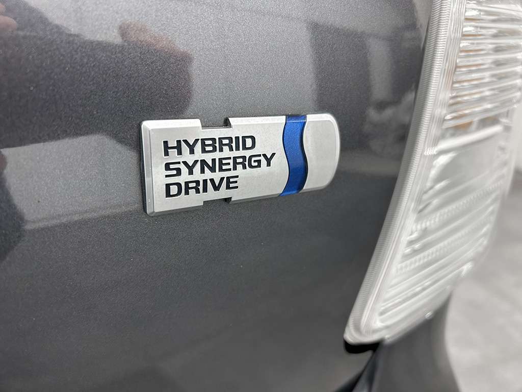 Toyota Prius V HYBRIDE - BLUETOOTH - BAS KILOMETRAGE 2017