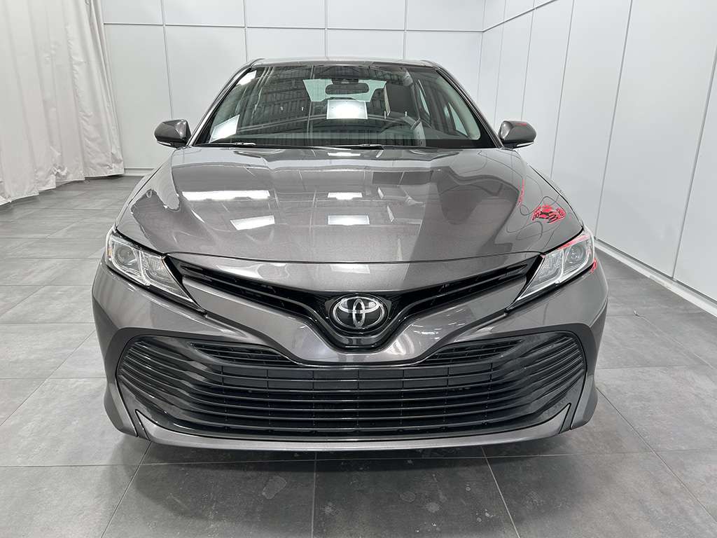 Toyota Camry LE - SIEGES CHAUFFANTS - BLUETOOTH 2020