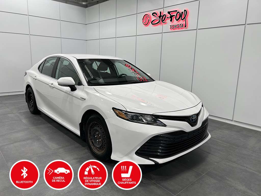 Toyota Camry LE HYBRIDE - SIEGES CHAUFFANTS - BLUETOOTH 2020