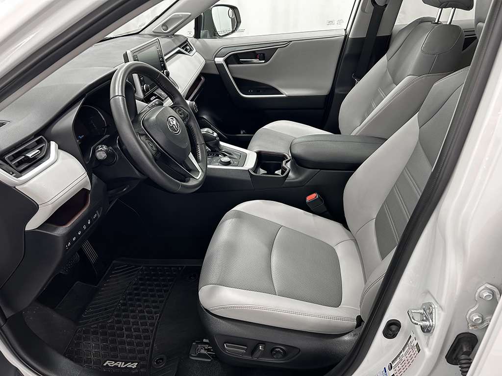 Toyota RAV4 HYBRIDE AWD LIMITED - INT. CUIR - TOIT OUVRANT - SIRIUS XM 2021
