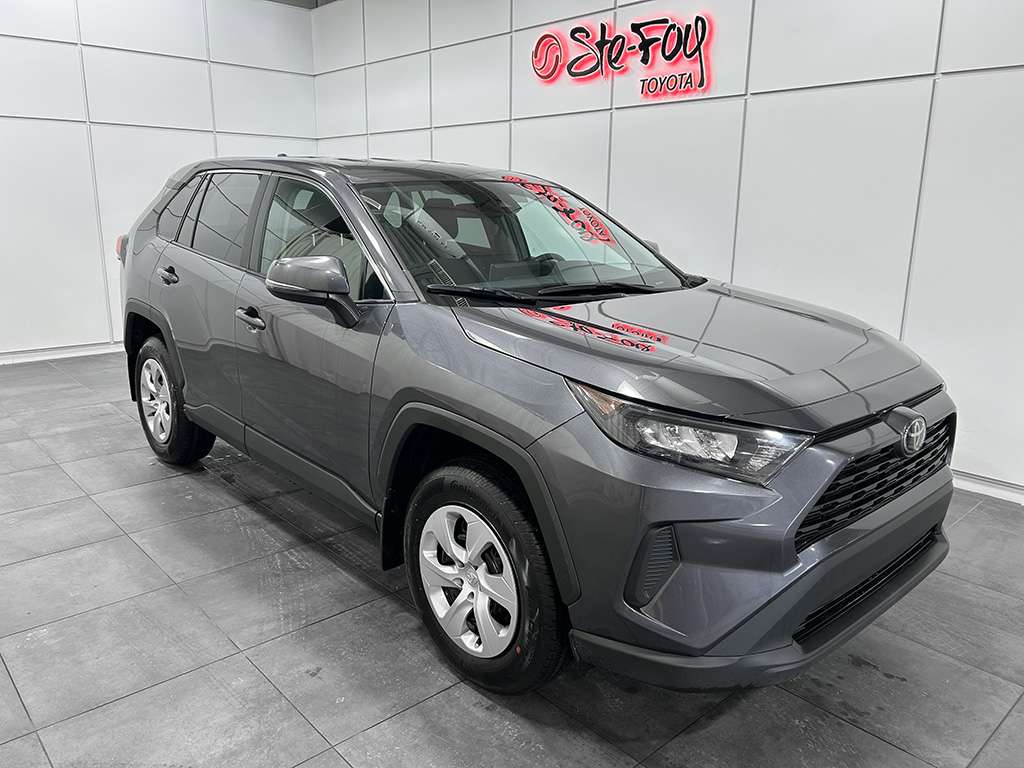 2025 Toyota RAV4 LE AWD