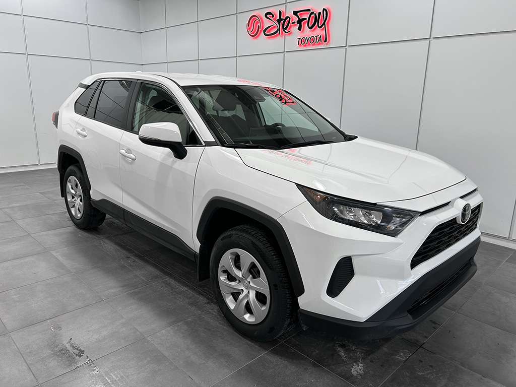 2025 Toyota RAV4 LE AWD