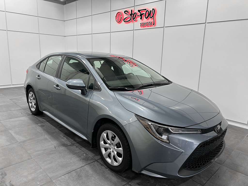 2022 Toyota Corolla LE FWD