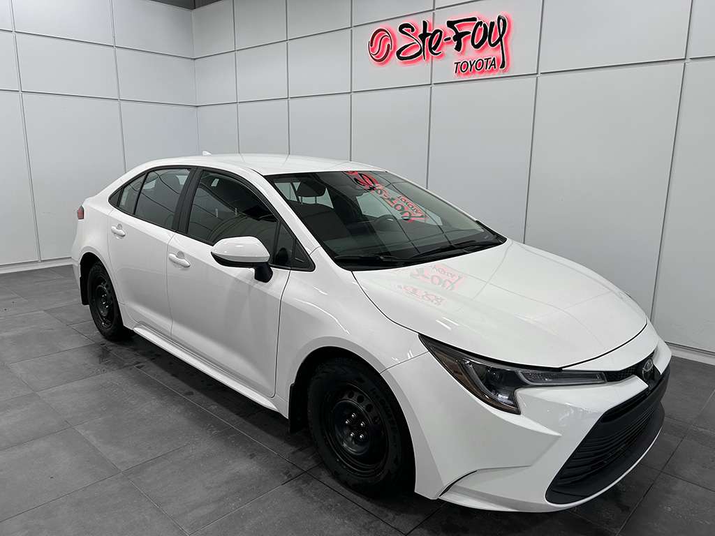 2024 Toyota Corolla LE FWD
