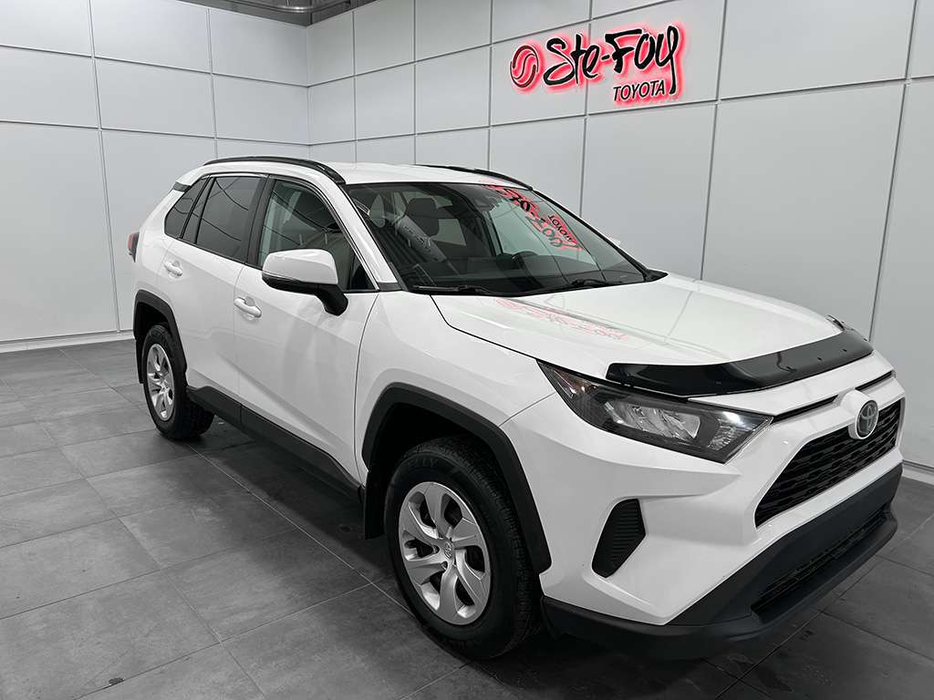 2020 Toyota RAV4 LE AWD
