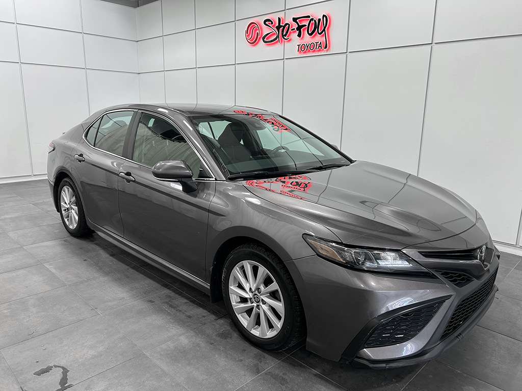 2022 Toyota Camry SE AWD