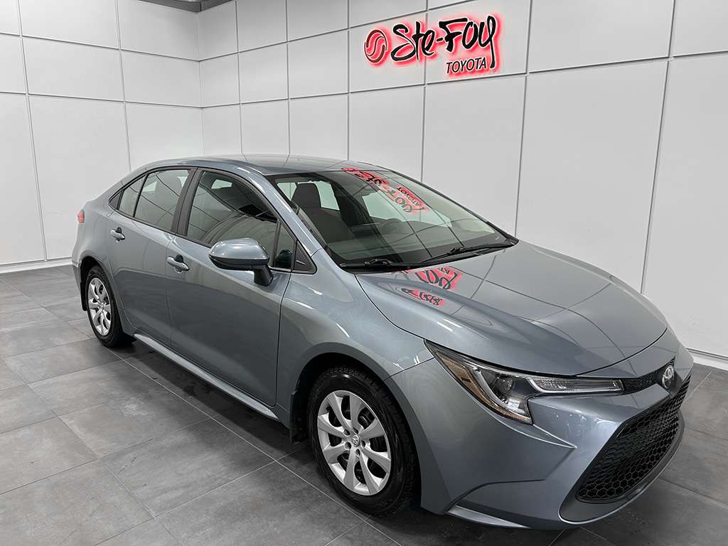 2022 Toyota Corolla LE FWD