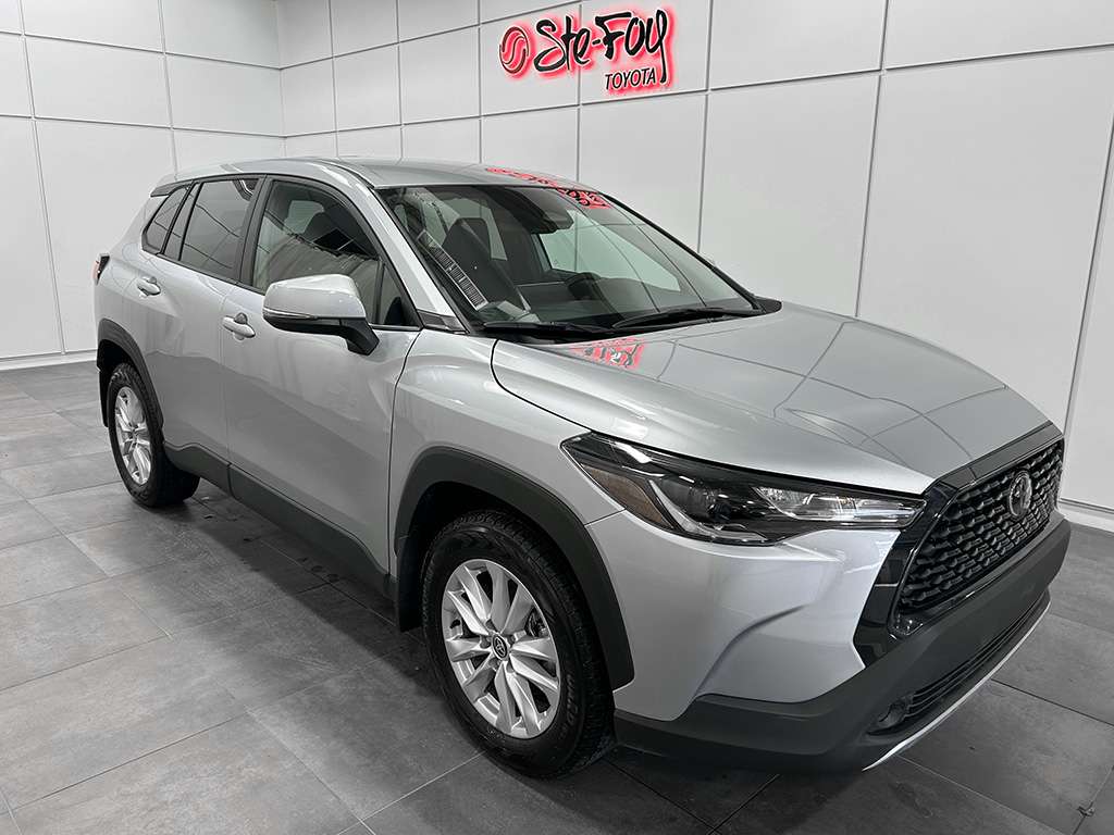 2024 Toyota Corolla Cross LE FWD