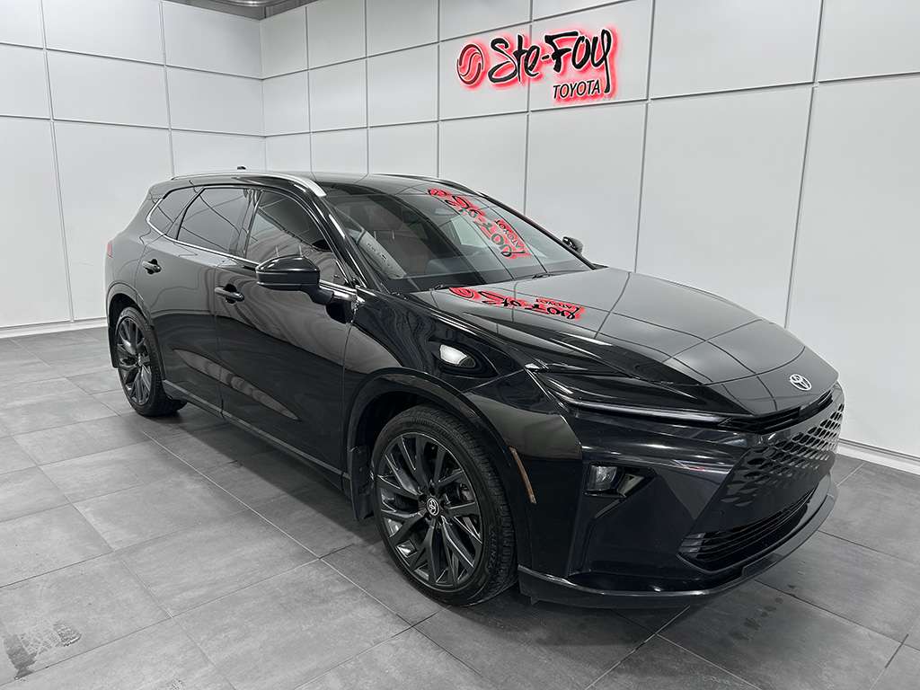 Black 2025 Toyota Crown Signia Limited AWD SUV / Crossover All-Wheel Drive Continuously Variable Transmission
