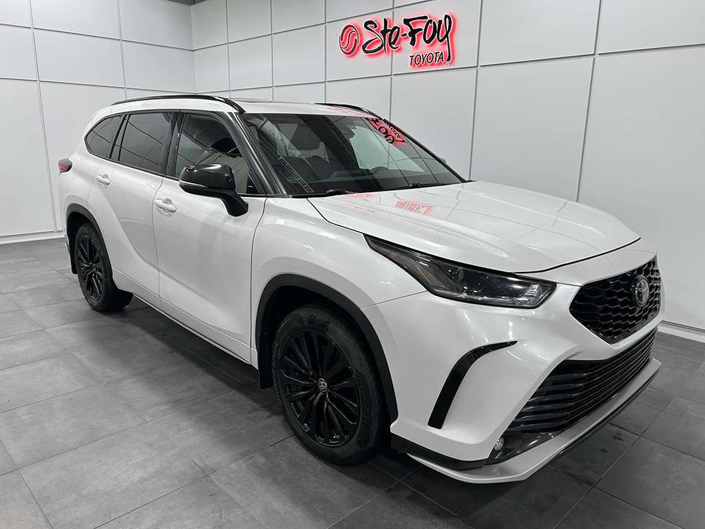 White 2023 Toyota Highlander XSE AWD SUV / Crossover All-Wheel Drive Automatic