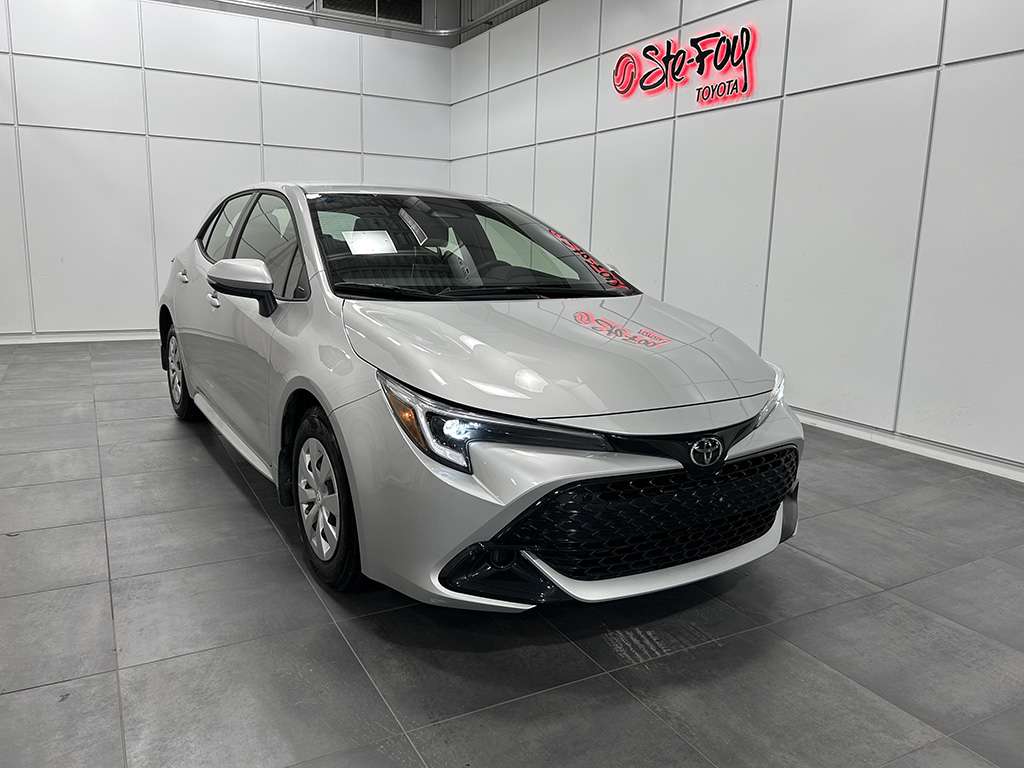 Silver 2024 Toyota Corolla Hatchback SE FWD Hatchback Front-Wheel Drive Continuously Variable Transmission