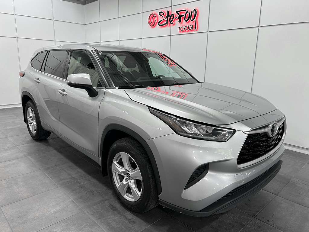 Blue (Bleu pâle) 2021 Toyota Highlander LE AWD SUV / Crossover All-Wheel Drive Automatic