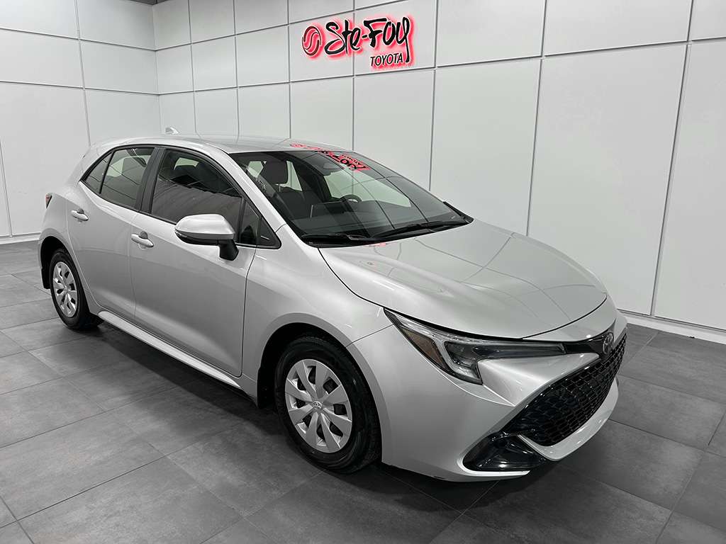 2023 Toyota Corolla Hatchback SE FWD