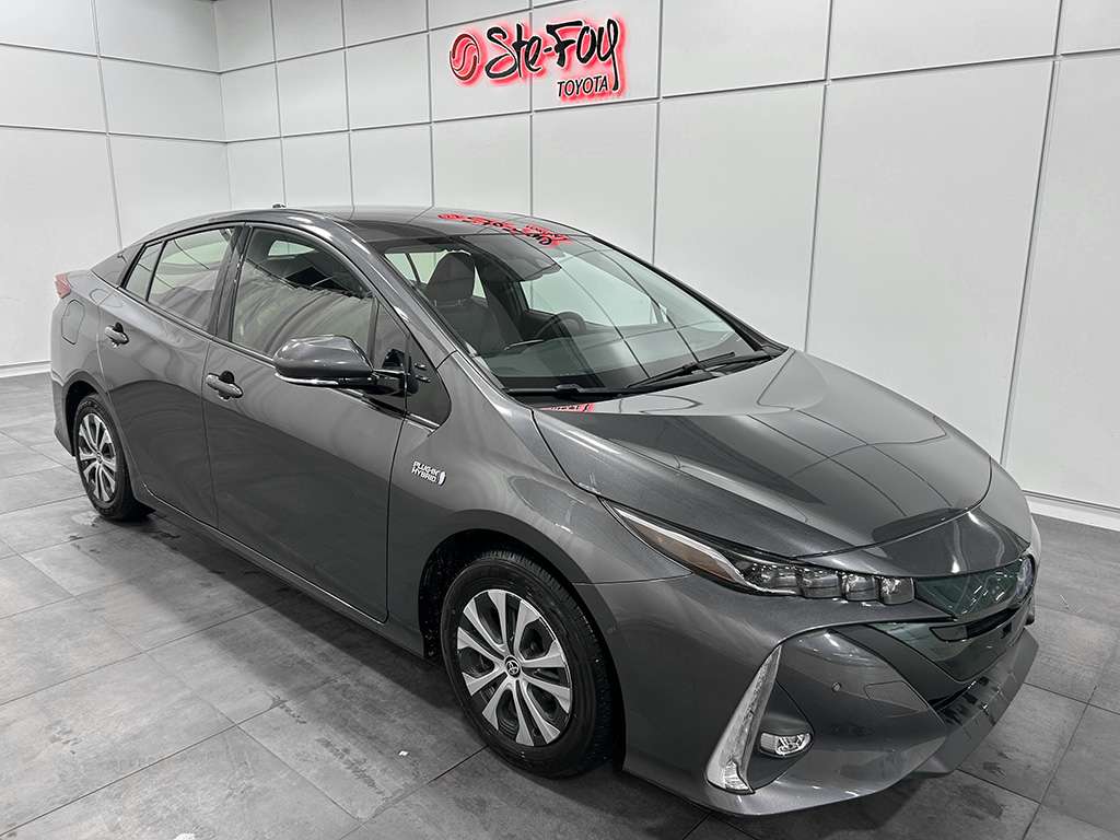 Gray (Gris foncé) 2020 Toyota Prius Prime Hatchback Automatic