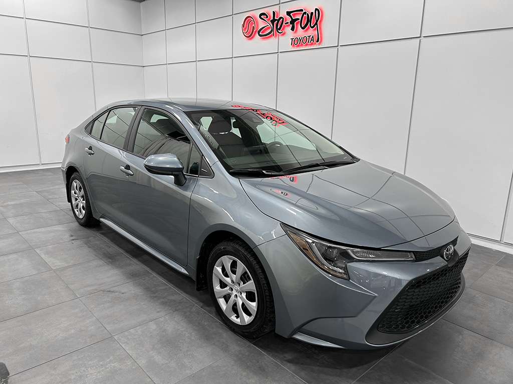 Blue (Bleu pâle) 2022 Toyota Corolla Sedan Front-Wheel Drive Continuously Variable Transmission