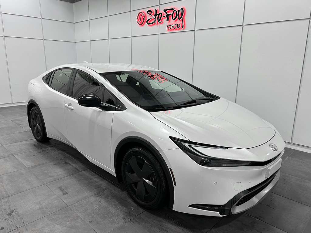 2024 Toyota Prius Prime SE FWD