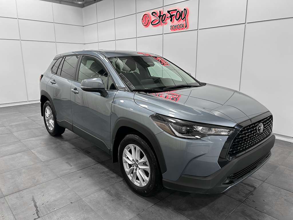 Blue (Bleu pâle) 2024 Toyota Corolla Cross SUV / Crossover Front-Wheel Drive Automatic